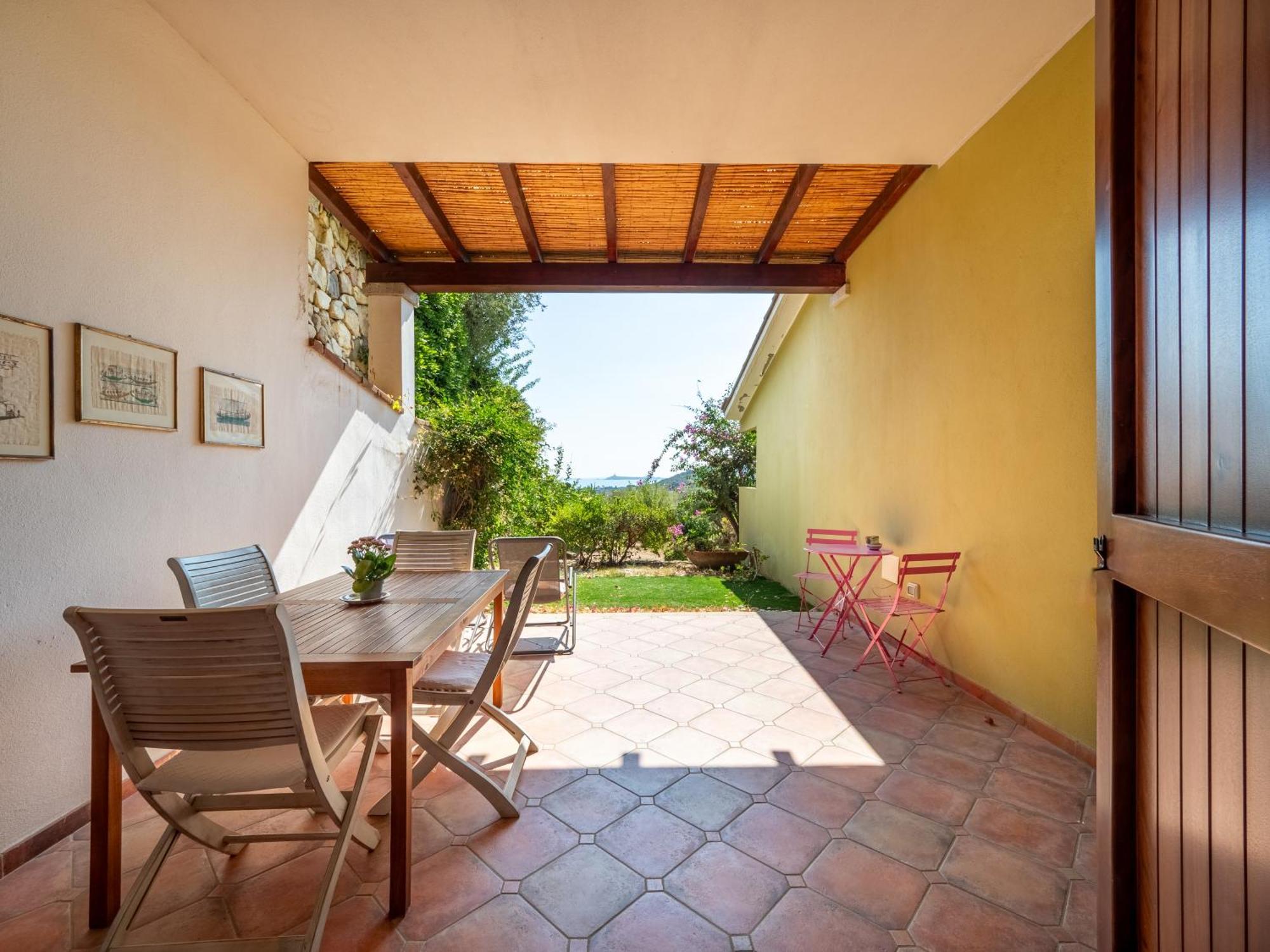 Ollastu Apartments Villasimius Exterior photo